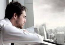 Названы знаки зодиака, которые не могут попрощаться с прошлым