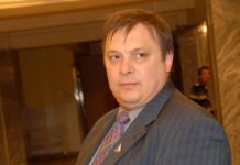 Разин заявил, что в могиле Юрия Шатунова нет праха певца