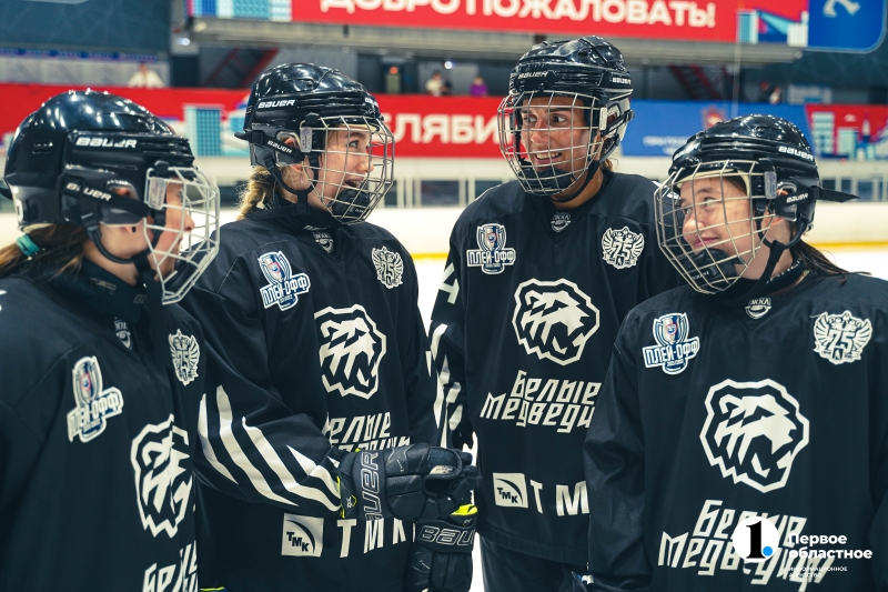 «В Челябинске ощутила себя мамой хоккеисток» — капитан «Белых медведиц» Екатерина Прозорова