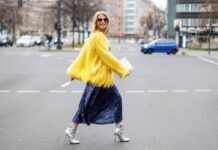 Чтобы юбка не прилипала: полезные лайфхаки, которые помогут решить проблему