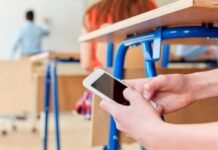 Какое наказание ждет ребенка за пользование мобильным телефоном в школе