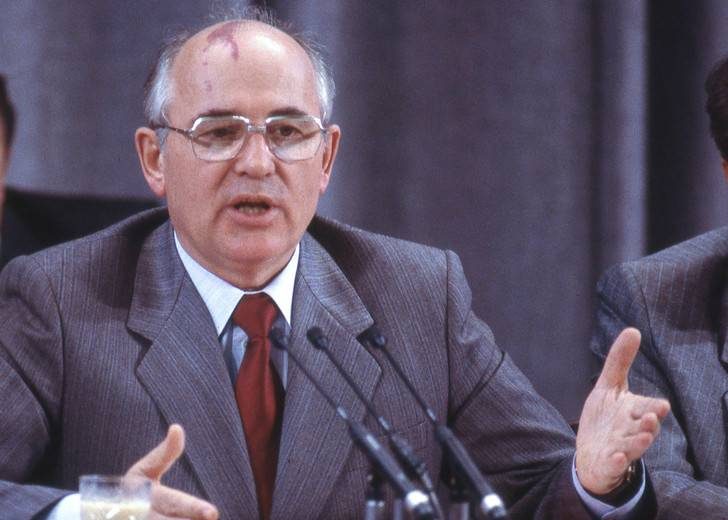 <br />
«Новый человек нового времени»: что предсказывала Ванга Михаилу Горбачеву                