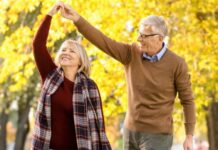 Выплаты ко Дню пожилого человека в России: какую помощь получат пенсионеры 1 октября 2022 года