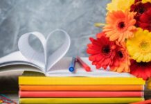 Что подарить в День учителя 5 октября 2022 года любимым преподавателям