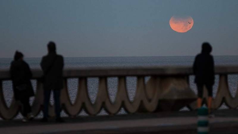<br />
Где и во сколько можно наблюдать полное лунное затмение 8 ноября 2022 года                