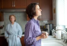 Какие признаки указывают на то, что человека никогда не любила мама