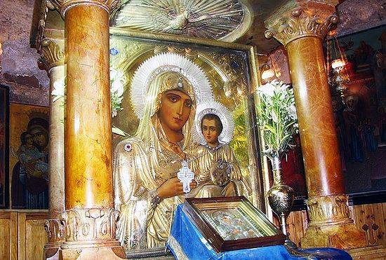 <br />
Праздник Иерусалимской иконы Божией Матери 25 октября: в чем помогает святыня и как ей молиться                