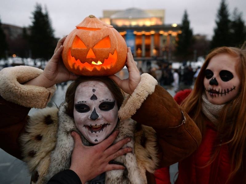 <br />
Празднование Хэллоуина в 2022 году: как и почему отмечают Канун Дня всех святых                