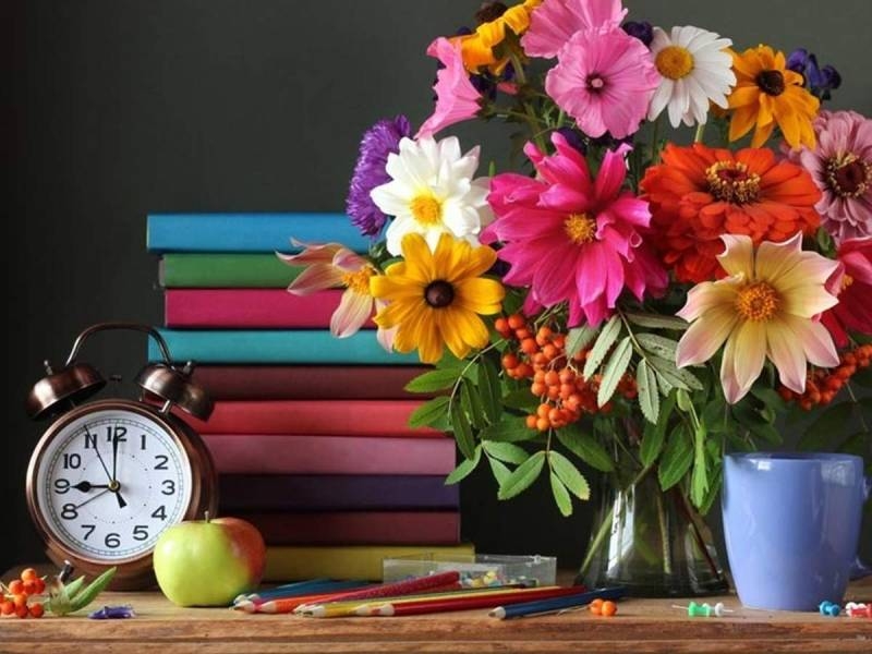 <br />
В 2022 году День учителя отмечают 5 октября: идеи подарков любимым педагогам                