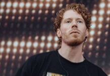 «Забрали прямо из театра»: правда ли, что Никиту Преснякова мобилизовали