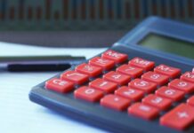 Что делать при получении дополнительных счетов за услуги ЖКХ, почему их отправили жильцам