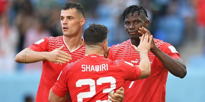 <br />
Раскатали на глазах у шейхов: как закончился матч Швейцария-Камерун на Чемпионате мира-2022                