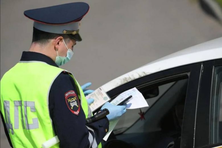 <br />
Российских автомобилистов могут начать штрафовать за нарушение тишины                
