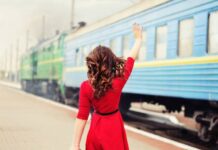 Станет удобнее: пассажиров верхних полок поездов ждут законодательные новшества