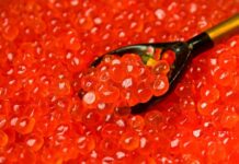 Как отличить настоящую красную икру от подделки