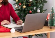 Какие премии положены медикам и учителям, получат ли они их к Новому году