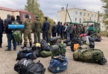 Президент объявил о завершении мобилизации, но указа нет. Что известно