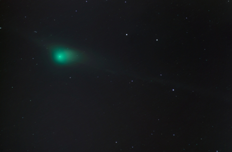 Смотреть наверх разрешается: к Земле летит зеленая Рождественская комета