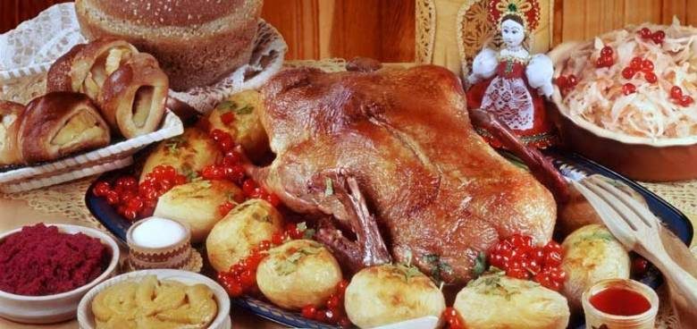 <br />
Значение и приметы праздника Рождественский мясоед, отмечаемого 10 января                