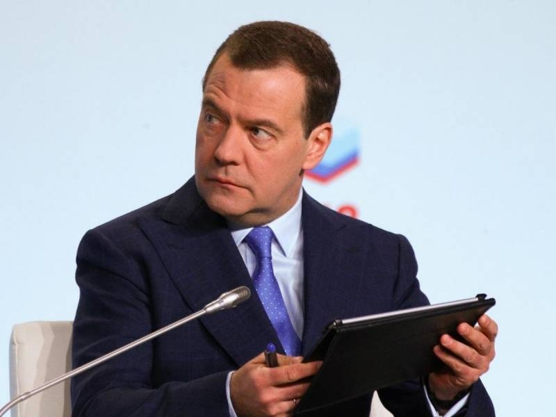 <br />
Будет ли Медведев снова президентом и когда закончится СВО в Украине: новый прогноз Александра Зараева                