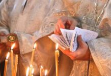 Какую самую сильную молитву об усопших на 25 апреля Радоницу 2023 года можно читать и дома, и в церкви