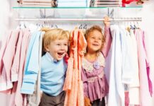 На что обратить внимание при выборе детской одежды?