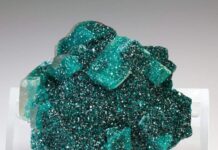 Особенности и магические свойства камня диоптаз