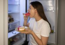 Калории не задержатся: как правильно есть сладкое без вреда для здоровья