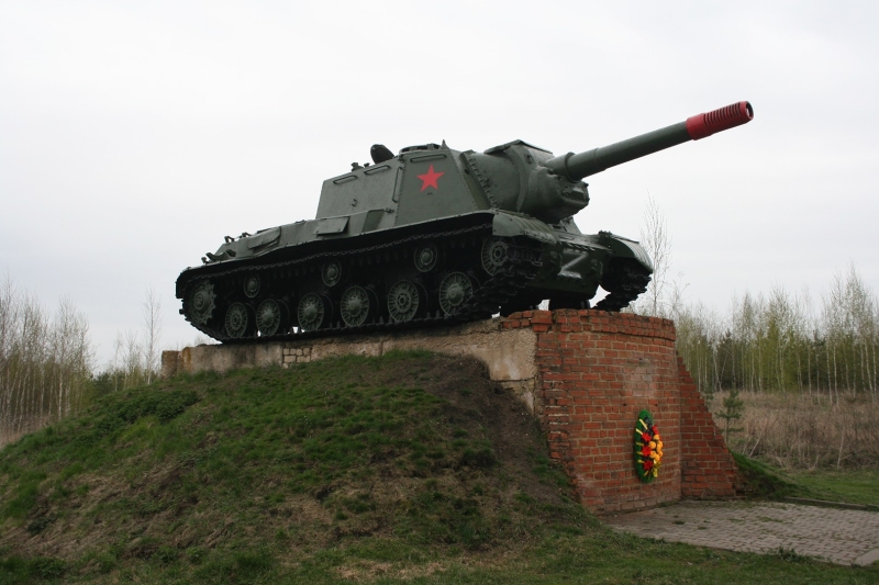 На безымянной высоте: почему под Липецком стоит памятник южноуральским танкистам