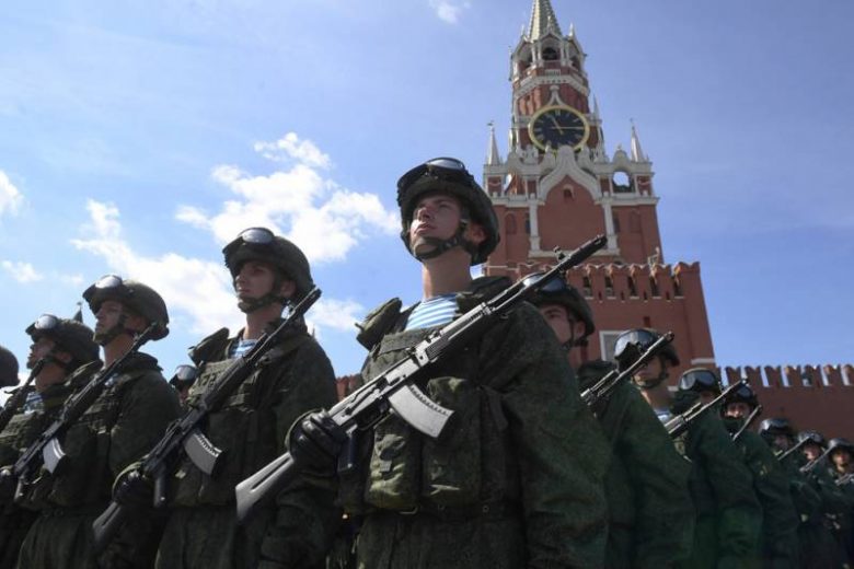 <br />
Поздравления с Днем создания Вооруженных сил РФ в стихах и прозе 7 мая 2023 года                