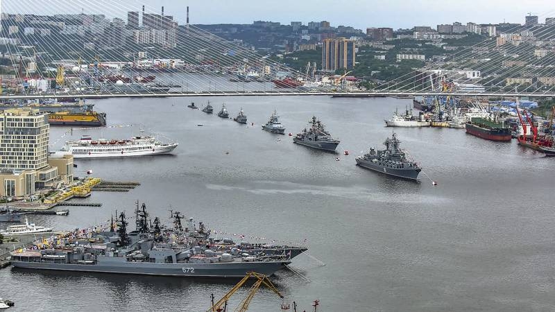 <br />
День ВМФ в Санкт-Петербурге отмечают 30 июля 2023 года: какие будут ограничения во время парада                