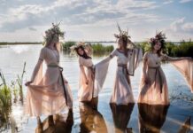 Как на Руси на Аграфену Купальницу 6 июля защищали дом крапивой