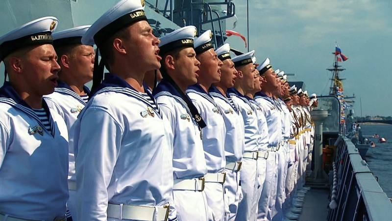 <br />
Подготовка к параду ко Дню ВМФ в СПб 30 июля 2023 года                