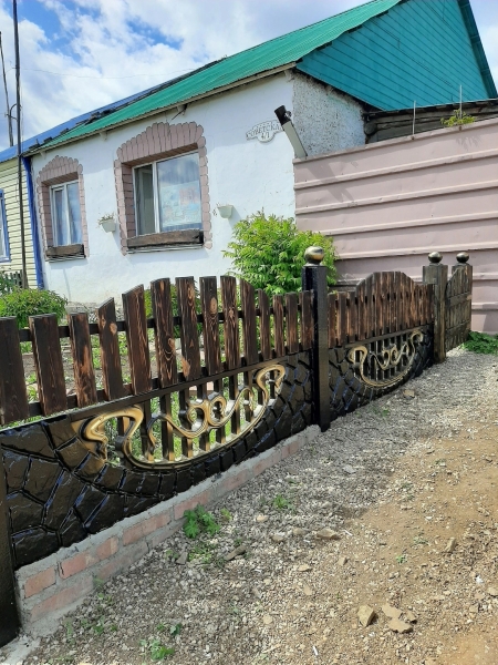 Жительница Магнитогорска построила садовый домик из палет