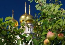 Почему 19 августа каждый обязательно должен посетить кладбище и что принести на могилы в Преображение Господне