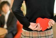 День первой любви: праздник ностальгии и добрые пожелания