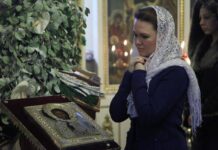 Как нужно молиться в праздник Воздвижения Креста Господня 27 сентября 2023 года, чтобы Бог простил грехи