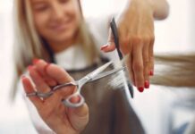 Какие даты в октябре 2023 года подходят для стрижки и окрашивания волос