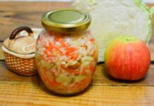 Когда квасить капусту в октябре 2023 года, чтобы была хрустящей и вкусной
