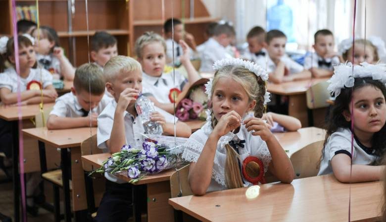 <br />
В России зимние каникулы начнутся досрочно: почему школьники уйдут отдыхать с 24 декабря 2023 года                