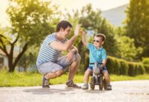 День отца в России-2023: 10 лучших идей для поздравлений и подарков