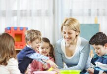 Няни в современном мире: как выбрать и сколько стоит