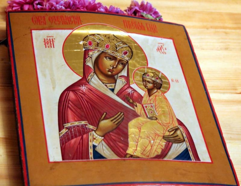 <br />
Праздник Озерянской иконы Богоматери 12 ноября 2023 года: традиции и молитвы                