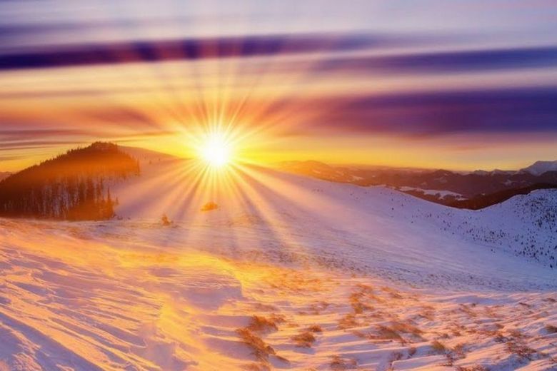 <br />
День зимнего солнцестояния 22 декабря: волшебство, поздравления и открытки                