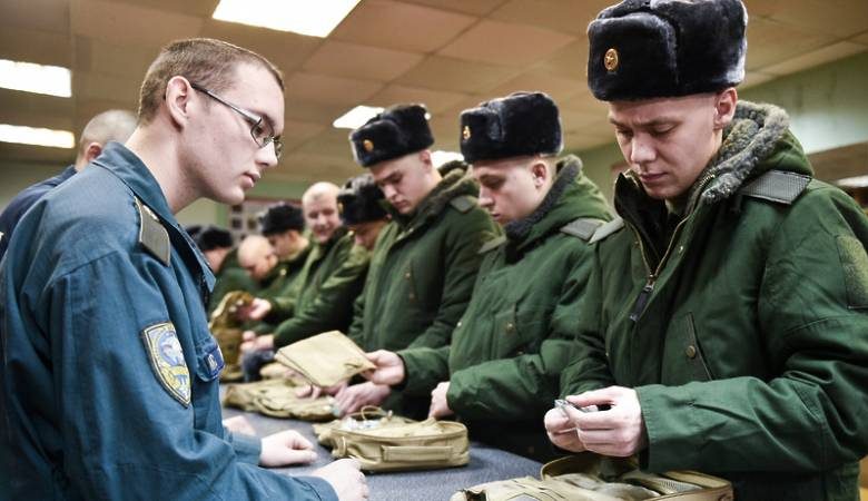 <br />
Призывной возраст на срочную службу в России увеличится с 2024 года: основные изменения                