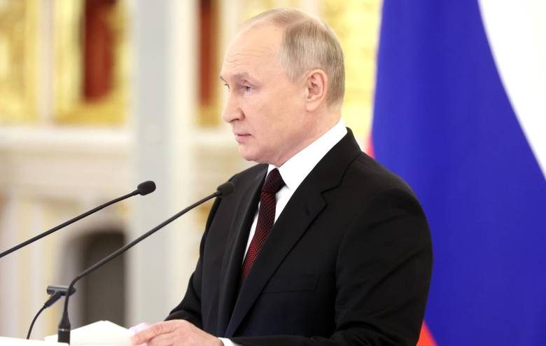 <br />
Путин заявляет о быстром отрыве от технологической зависимости от Запада                