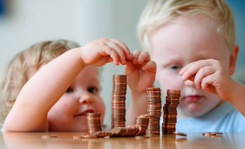<br />
Детские пособия в феврале 2024: точные даты выплат и размеры индексации                