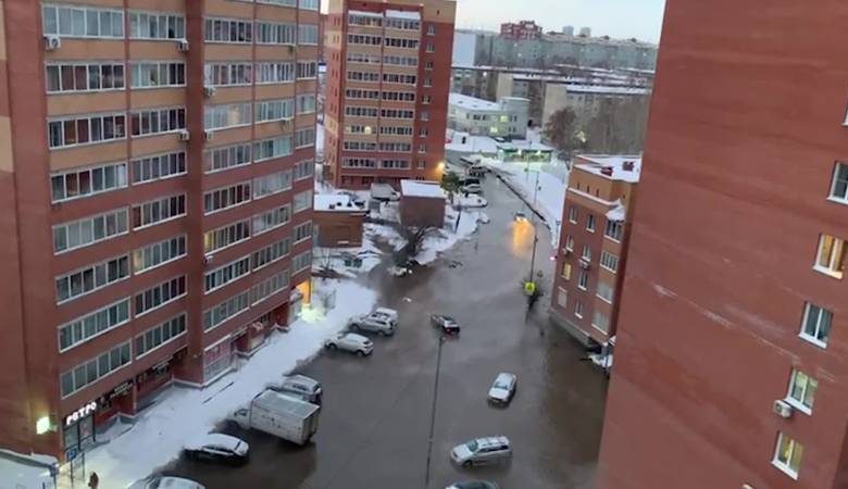 <br />
Коммунальный коллапс в Новосибирске. Левый берег мерзнет, а власти признают проблему                