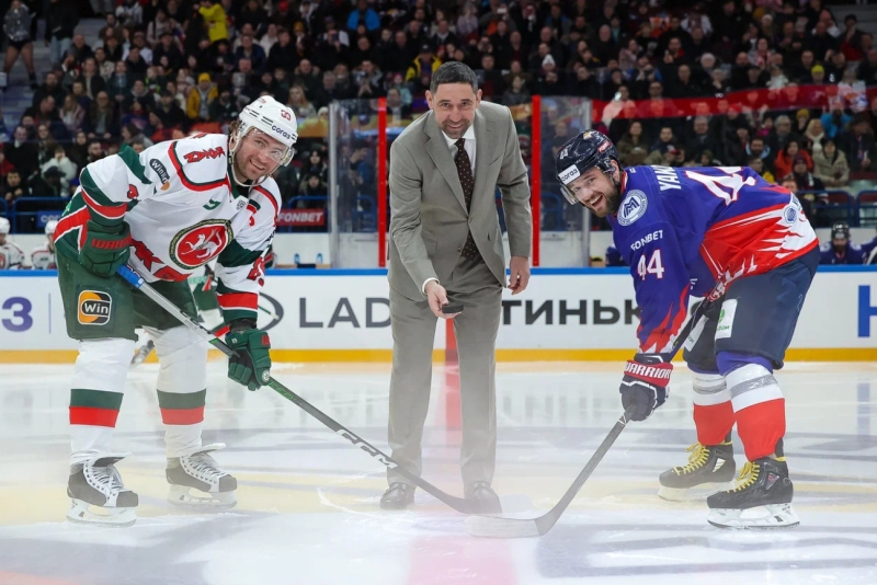 Хоккеисты «Металлурга» в чемпионской форме выиграли у «Ак Барса» в чемпионате КХЛ
