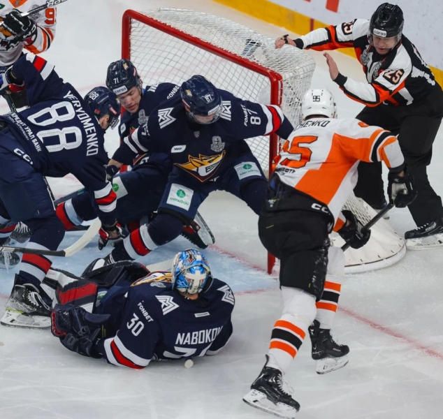 Хоккеисты «Амура» сравняли счет в серии плей-офф Кубка Гагарина с «Металлургом»